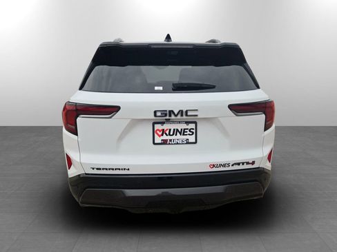 New 2026 GMC Terrain AT4 image 8