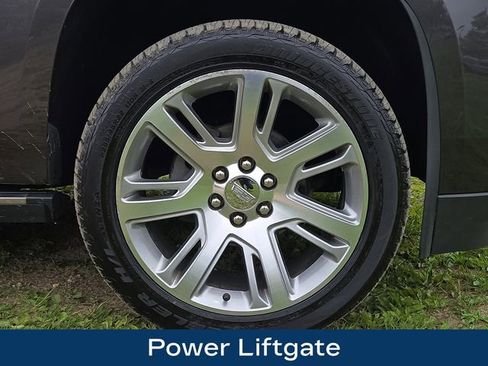 Used 2017 Cadillac Escalade Premium Luxury AWD/4WD image 27