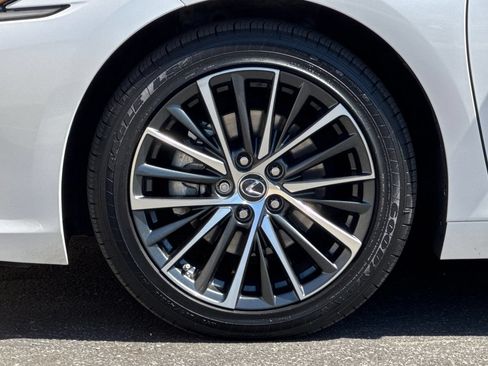 Used 2025 Lexus ES 350 w/ Premium Package FWD image 26