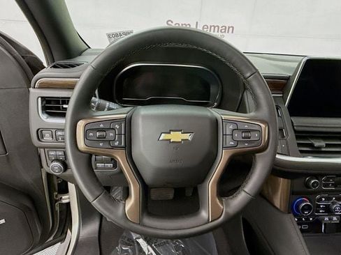 Used 2024 Chevrolet Suburban High Country image 8