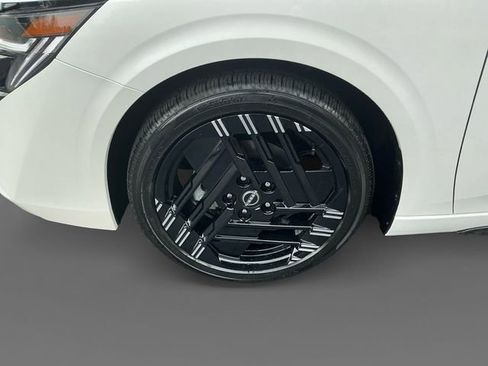 New 2026 Nissan Sentra SR image 15