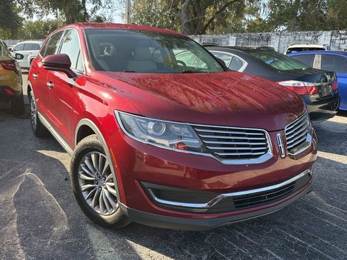 Used 2017 Lincoln MKX Select w/ Select Plus Package FWD image 1