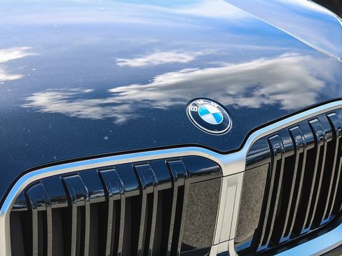 Used 2025 BMW X1 M35i AWD/4WD image 8