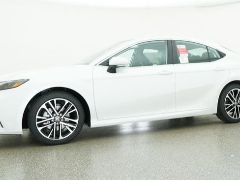 New 2026 Toyota Camry XLE FWD image 18