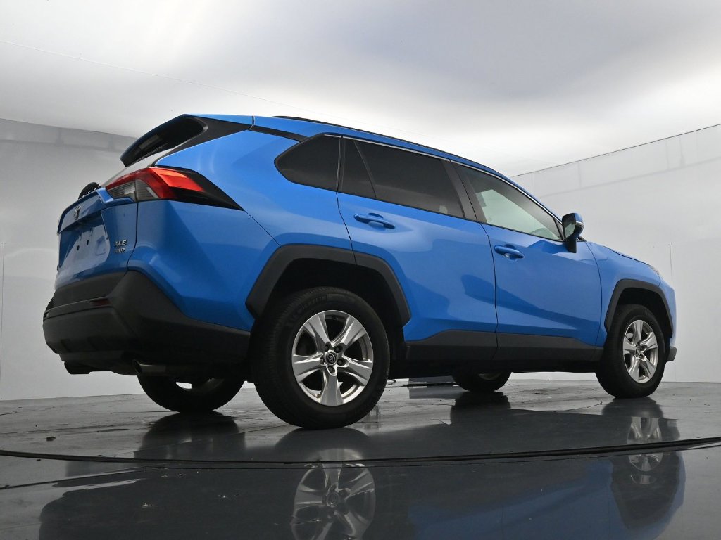 Used 2021 Toyota RAV4 XLE AWD/4WD image 23