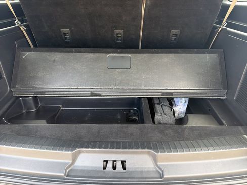 Used 2024 Ford Expedition Max Limited image 16