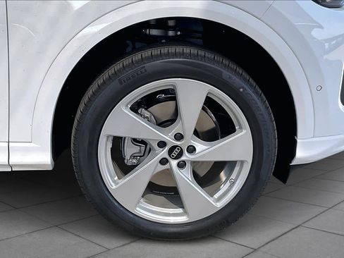 New 2026 Audi Q5 Premium Plus image 11