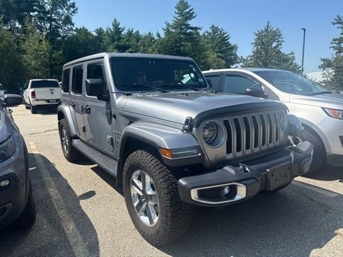Used 2021 Jeep Wrangler Unlimited Sahara w/ LED Lighting Group AWD/4WD image 3