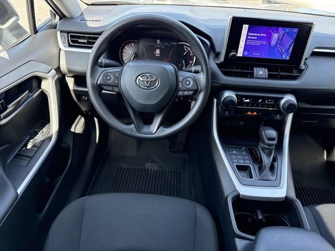 Used 2024 Toyota RAV4 LE AWD/4WD image 12