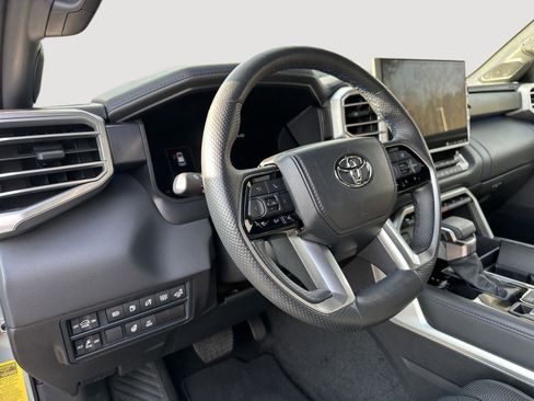 Used 2024 Toyota Sequoia Platinum image 11