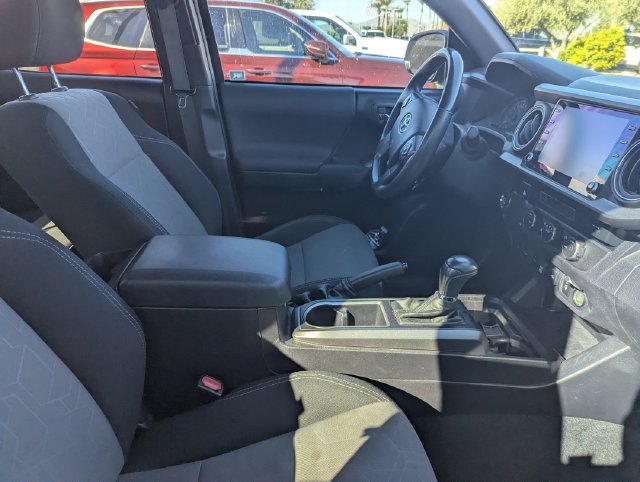 Used 2021 Toyota Tacoma TRD Sport w/ Technology Package RWD image 6