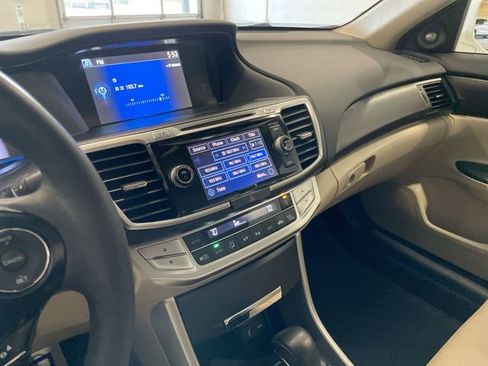 Used 2015 Honda Accord EX-L image 22