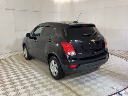 Used 2019 Chevrolet Trax LS w/ Tint and Cruise Package FWD image 9