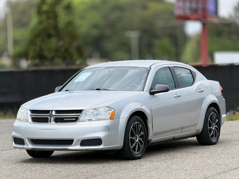 Used 2012 Dodge Avenger SE FWD image 6