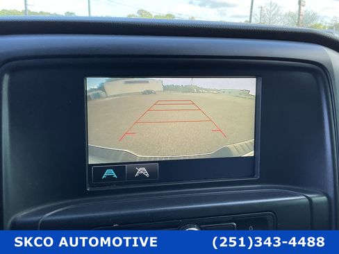 Used 2018 Chevrolet Silverado 1500 Custom w/ Custom Value Package image 17