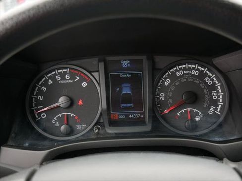 Certified 2023 Toyota Tacoma SR AWD/4WD image 23