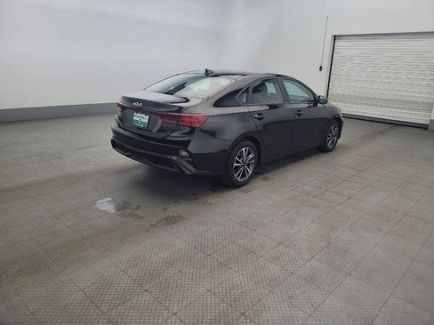 Used 2023 Kia Forte LXS w/ LXS Technology Package FWD image 9