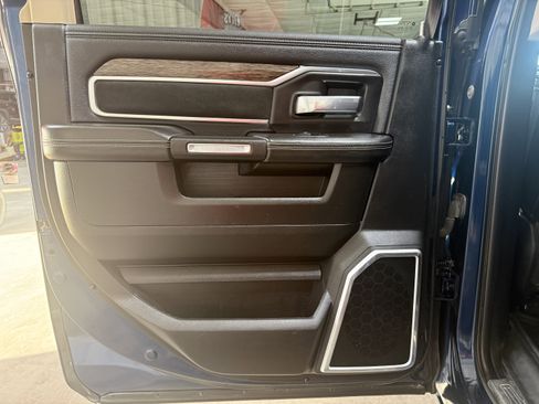 Used 2019 RAM 2500 Laramie image 16