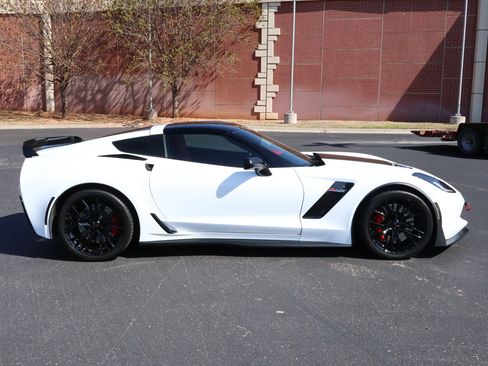 Used 2016 Chevrolet Corvette Z06 w/ 2LZ Preferred Equipment Group image 38