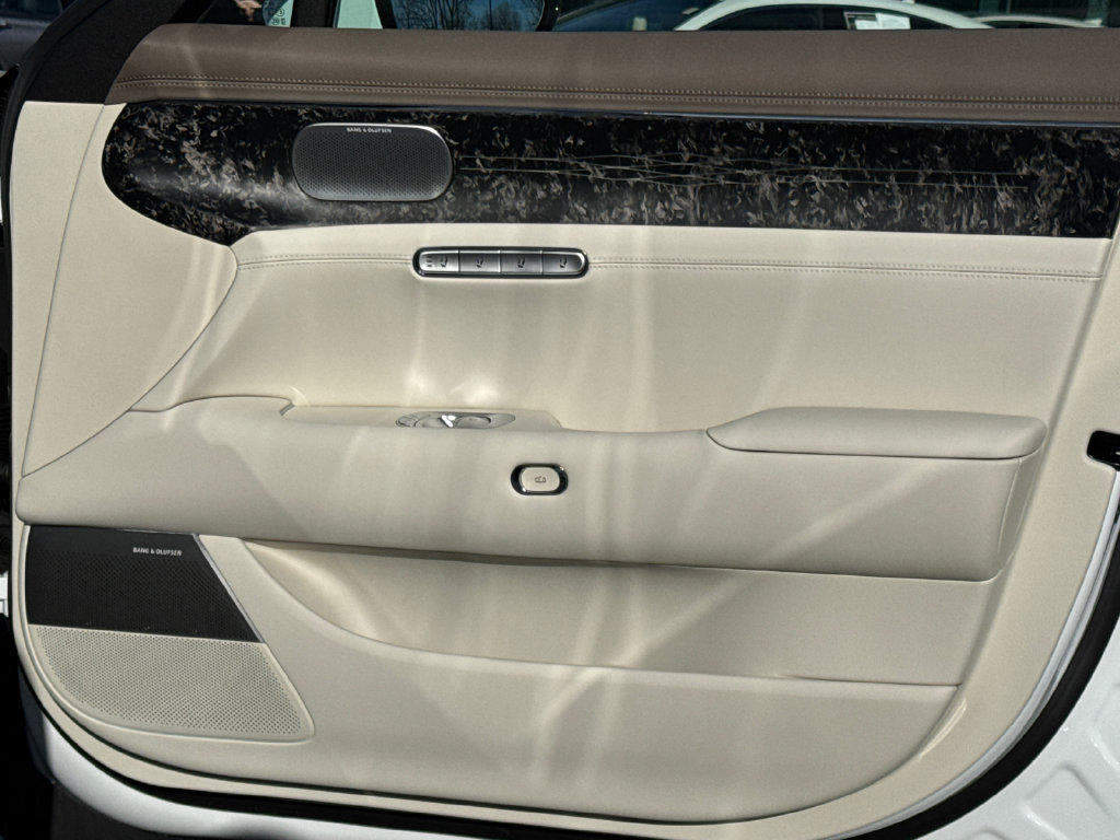 Used 2026 Genesis G90 3.5T AWD/4WD image 16