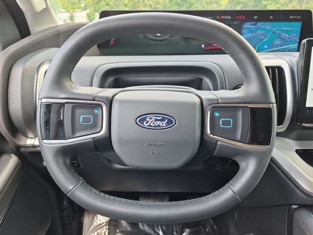 Used 2025 Ford Expedition Max Active RWD image 31