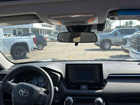 Used 2021 Toyota RAV4 XLE image 25