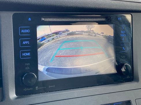 Used 2016 Toyota Sienna XLE image 25