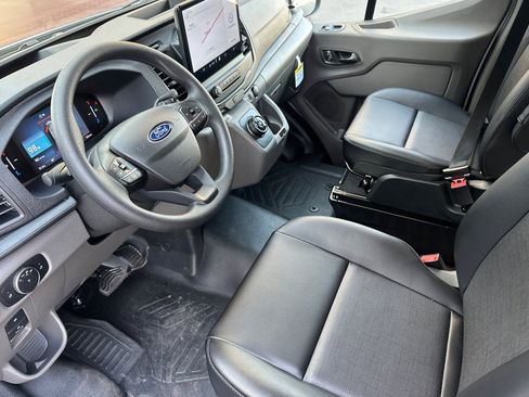 New 2026 Ford E-Transit 148 High Roof Extended RWD image 9