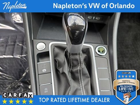 Used 2024 Volkswagen Jetta SE image 20