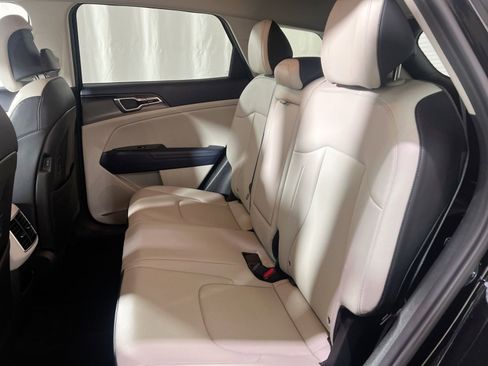 Used 2023 Kia Sportage EX image 23