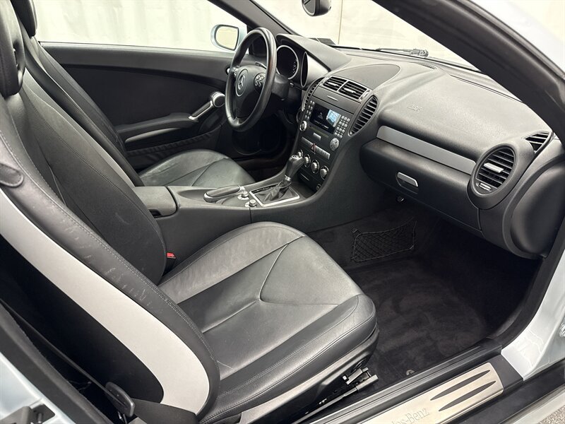 Used 2007 Mercedes-Benz SLK 350 image 15