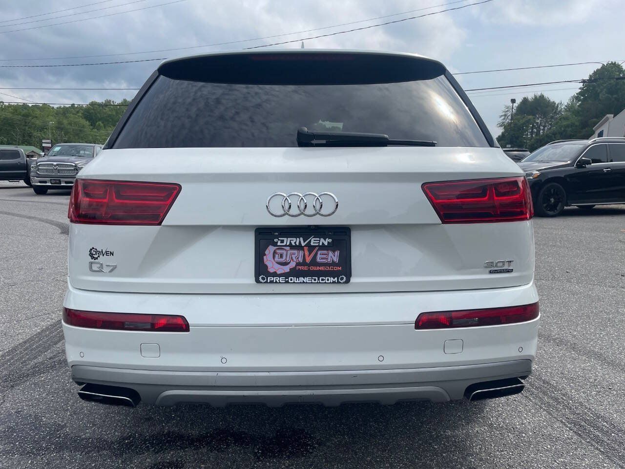 Used 2017 Audi Q7 3.0T Prestige AWD/4WD image 10