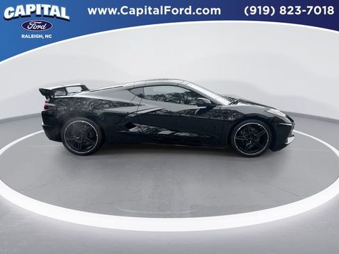 Used 2025 Chevrolet Corvette Stingray Coupe w/ 1LT image 9