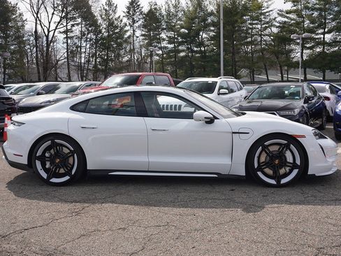 Used 2021 Porsche Taycan Turbo image 21