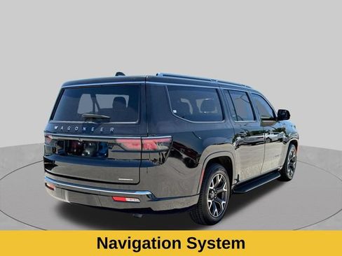 Used 2024 Jeep Wagoneer L Series III w/ Flexible Seating Group AWD/4WD image 3