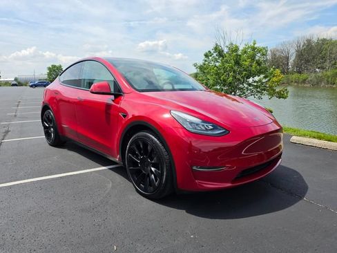 Used 2022 Tesla Model Y Long Range AWD/4WD image 70