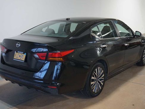 Used 2023 Nissan Altima 2.5 SV image 7