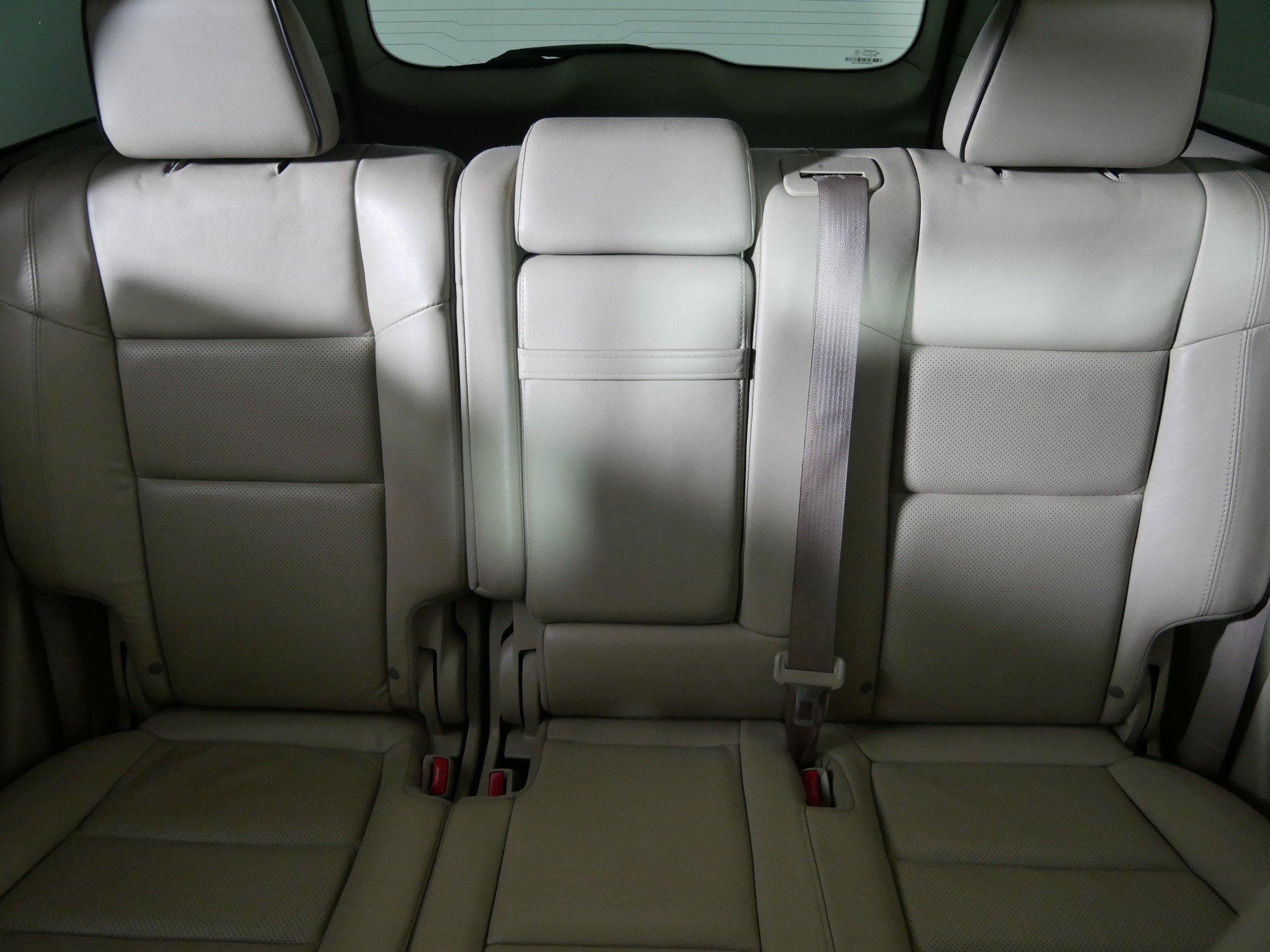 Used 2015 Jeep Grand Cherokee Overland w/ Advanced Technology Group AWD/4WD image 13