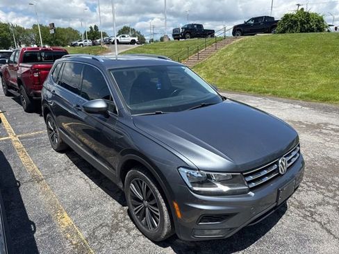 Used 2018 Volkswagen Tiguan S AWD/4WD image 2
