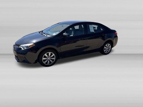 Used 2016 Toyota Corolla LE FWD image 8