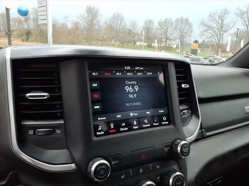 Used 2021 RAM 1500 Big Horn image 19