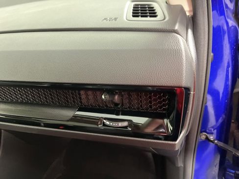 Used 2023 Honda CR-V EX-L image 10