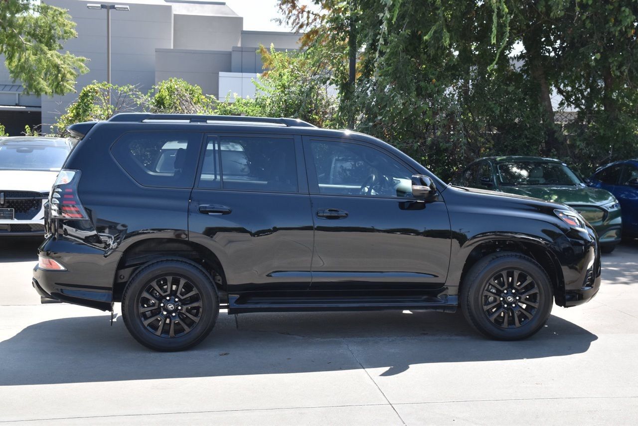 Used 2023 Lexus GX 460 w/ Black Line Special Edition AWD/4WD image 6