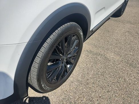 Used 2022 Kia Telluride SX w/ Towing Package FWD image 7