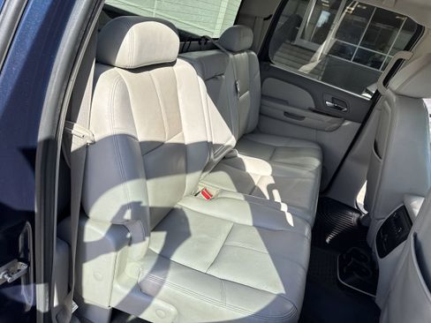 Used 2008 Chevrolet Silverado 2500 LTZ w/ Suspension Package, Off-Road image 13