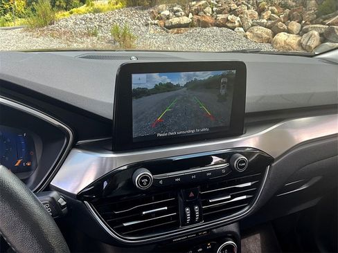 Used 2021 Ford Escape Titanium image 20