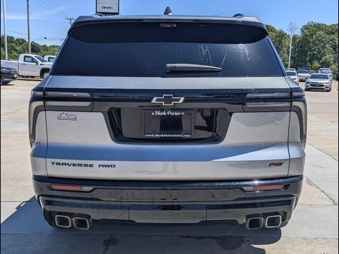 Used 2024 Chevrolet Traverse RS AWD/4WD image 10