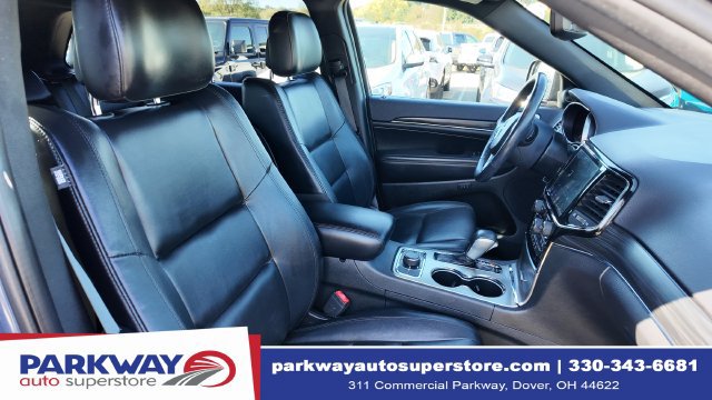Used 2019 Jeep Grand Cherokee Limited AWD/4WD image 19