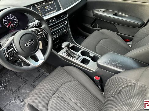 Used 2019 Kia Optima LX image 10