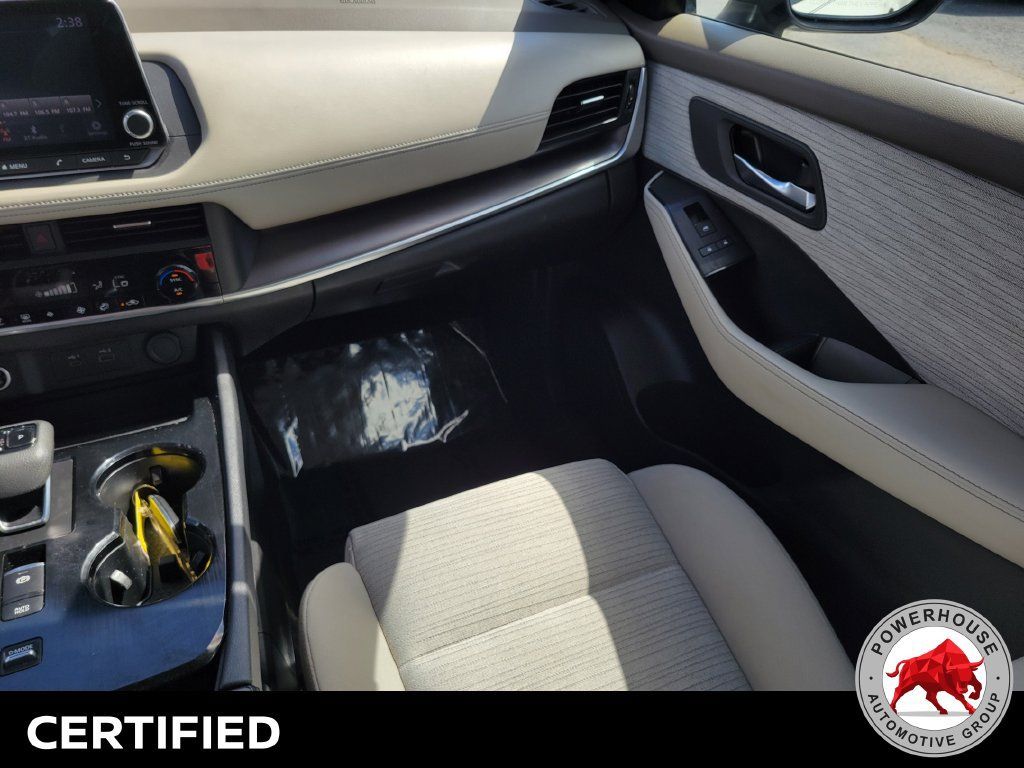 Used 2023 Nissan Rogue SV FWD image 21